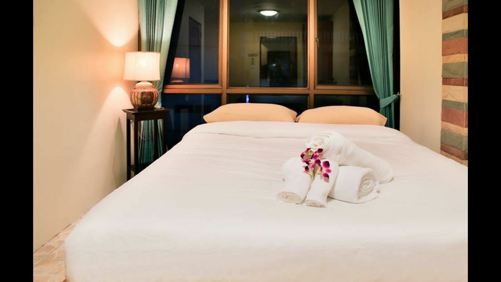 Avenue Beach Hotel Jomtien Beach Extérieur photo